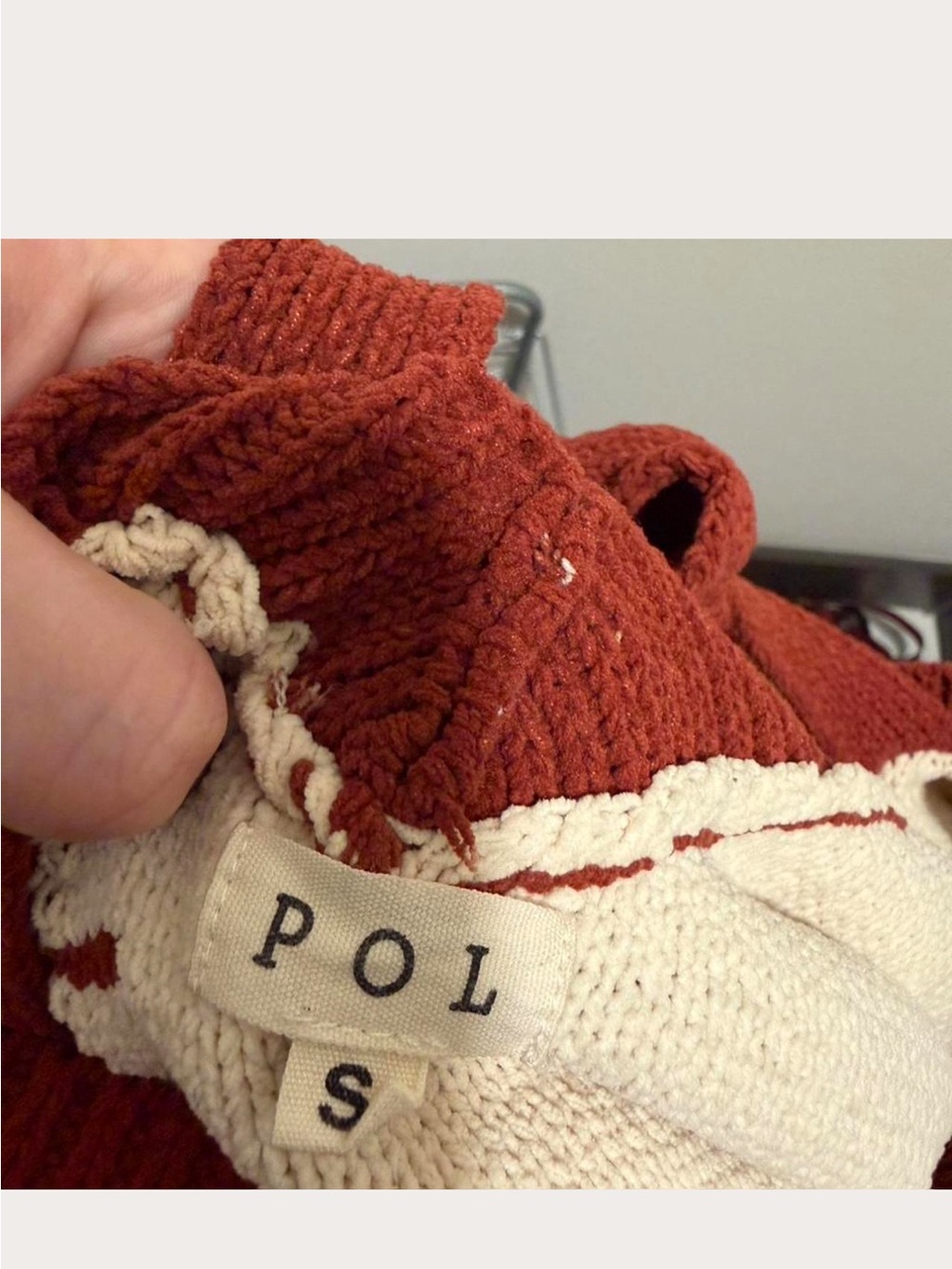 POL Colorblock Off-Shoulder Cable Knit Sweater - Rust/Cream/Light Gray - Picture 5 of 5
